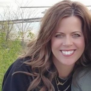 Meet your Posher, Julie